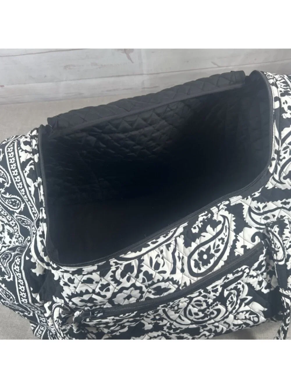 Black And White Paisley Quilted Large Duffel Weekender Bag Multi zip 21” X 11”
